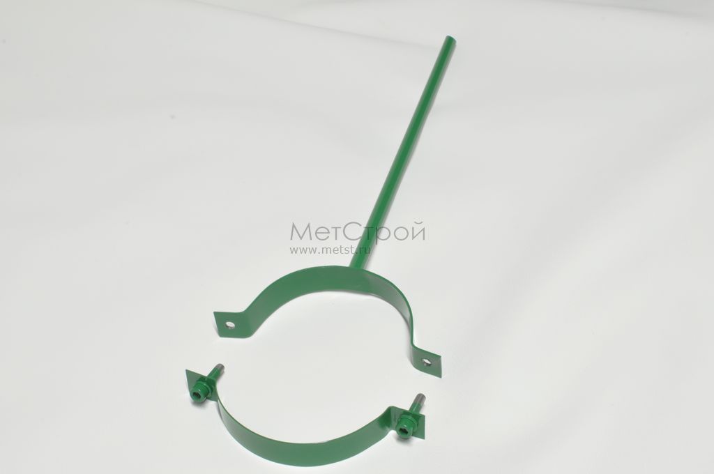 Сварное оцинкованное крепление трубы водостока 
100 мм цвета RAL 6029 - зеленый мятный